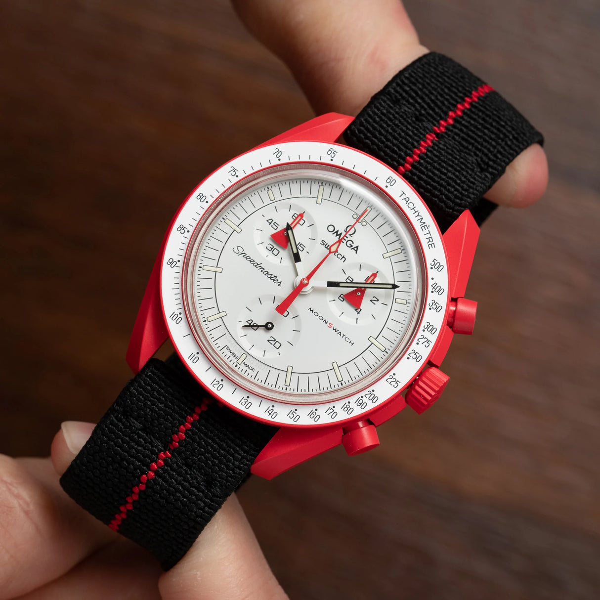 Elastic Loop Black and Red