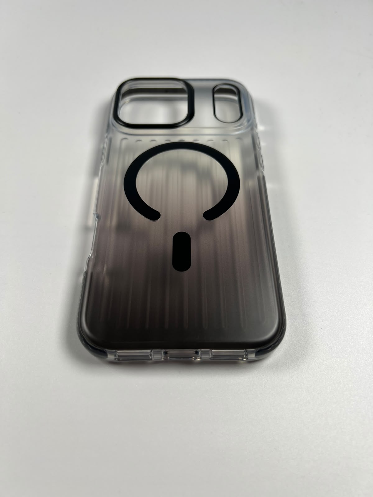 974's Fading case for iPhone 18
